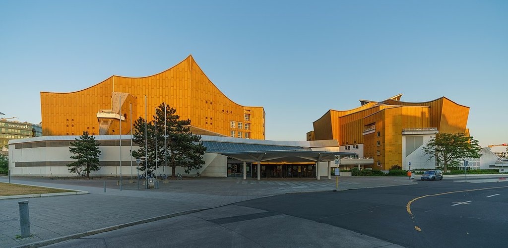 Berlin, Alicante, Madrid, Luxembourg, München, Lugano, Párizs