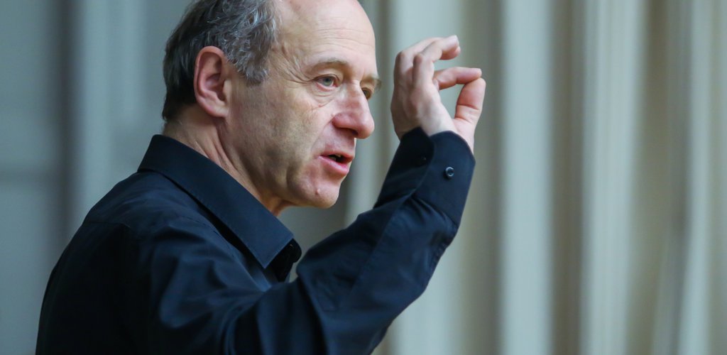 FISCHER IVÁN ÚJABB RANGOS DÍJAT NYERHET EL