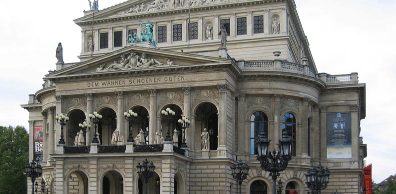 Beethovennek szárnya nő