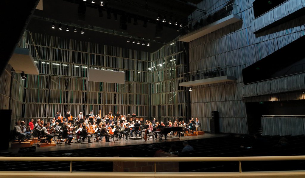 Tour: R. Strauss, Bruch, Dvořák