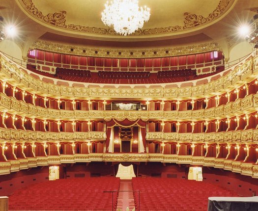 Teatro Filarmonico Verona.jpg